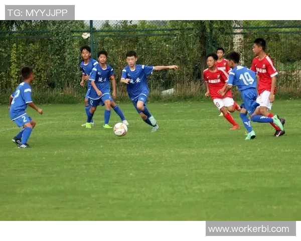 足球星辰闪耀赛场 笑傲绿茵风云掀起全球激情